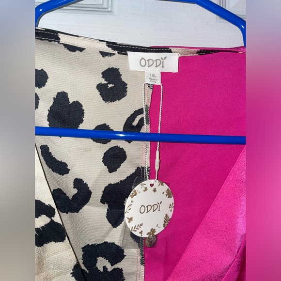 Oddy Split Pattern Shirt - Picture 4 of 7